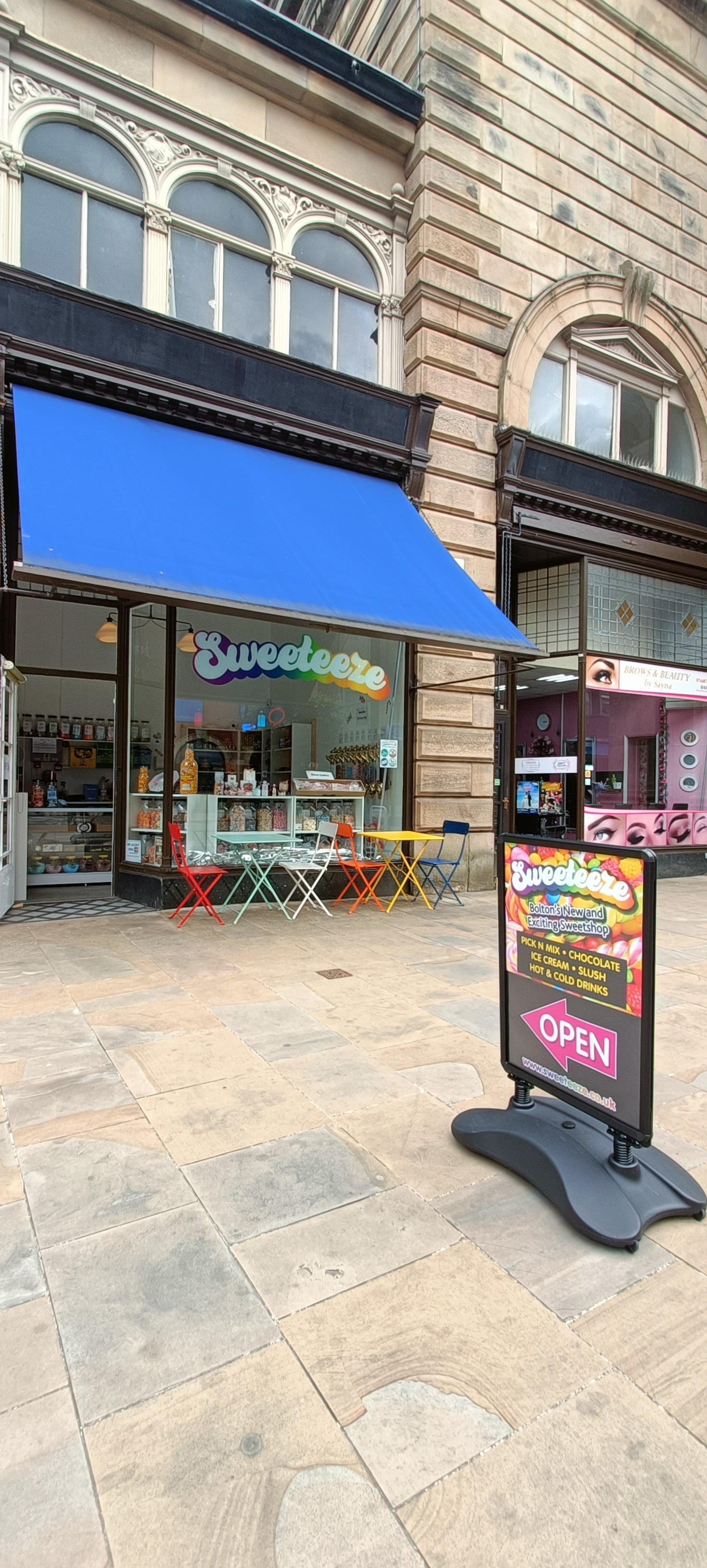 Sweeteeze Shop Now Open in Bolton